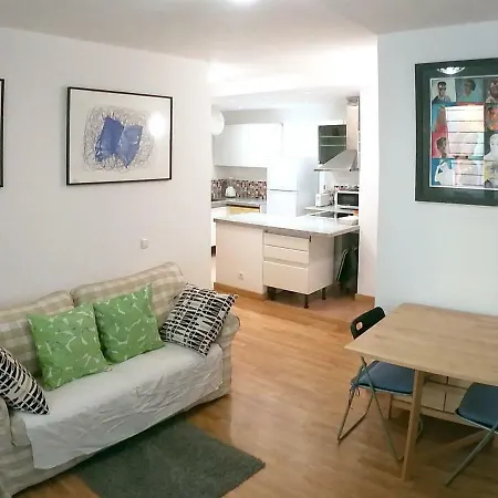 Apartamento Cómoda Ubicación, Cerca De La Playa *
