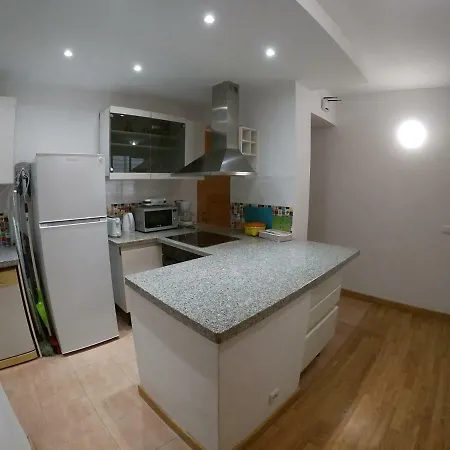 아파트 Comoda Ubicacion, Cerca De La Playa *